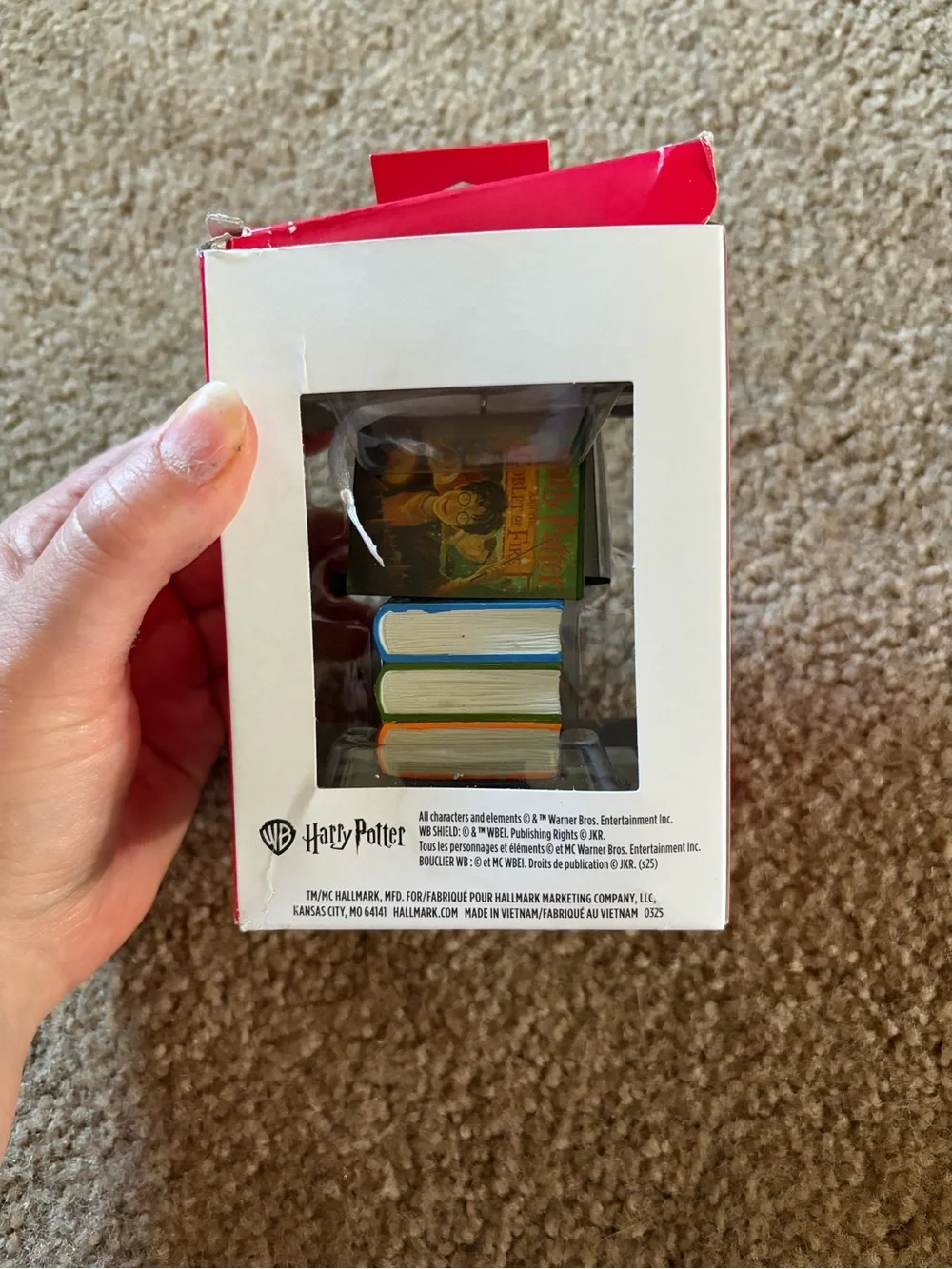 NWT Harry Potter Books and Wand Ornament